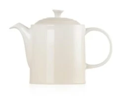Le Creuset Grand Teapot - Meringue 8 Le Creuset Grand Teapot - Meringue -Denby Sales Store 45401 4824 1
