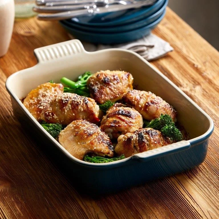 Le Creuset Heritage Deep Rectangular Dish 26cm Deep Teal 5 Le Creuset Heritage Deep Rectangular Dish 26cm Deep Teal - Image 3
