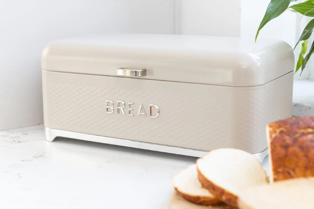 KitchenCraft Lovello Bread Bin Latte 6 KitchenCraft Lovello Bread Bin Latte - Image 4